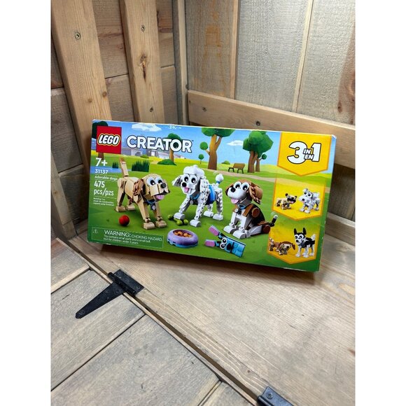 LEGO Creator 3 in 1 Adorable Dogs Set 31137 with Dachshund, Pug, Poodle Figures - Picture 1 of 7